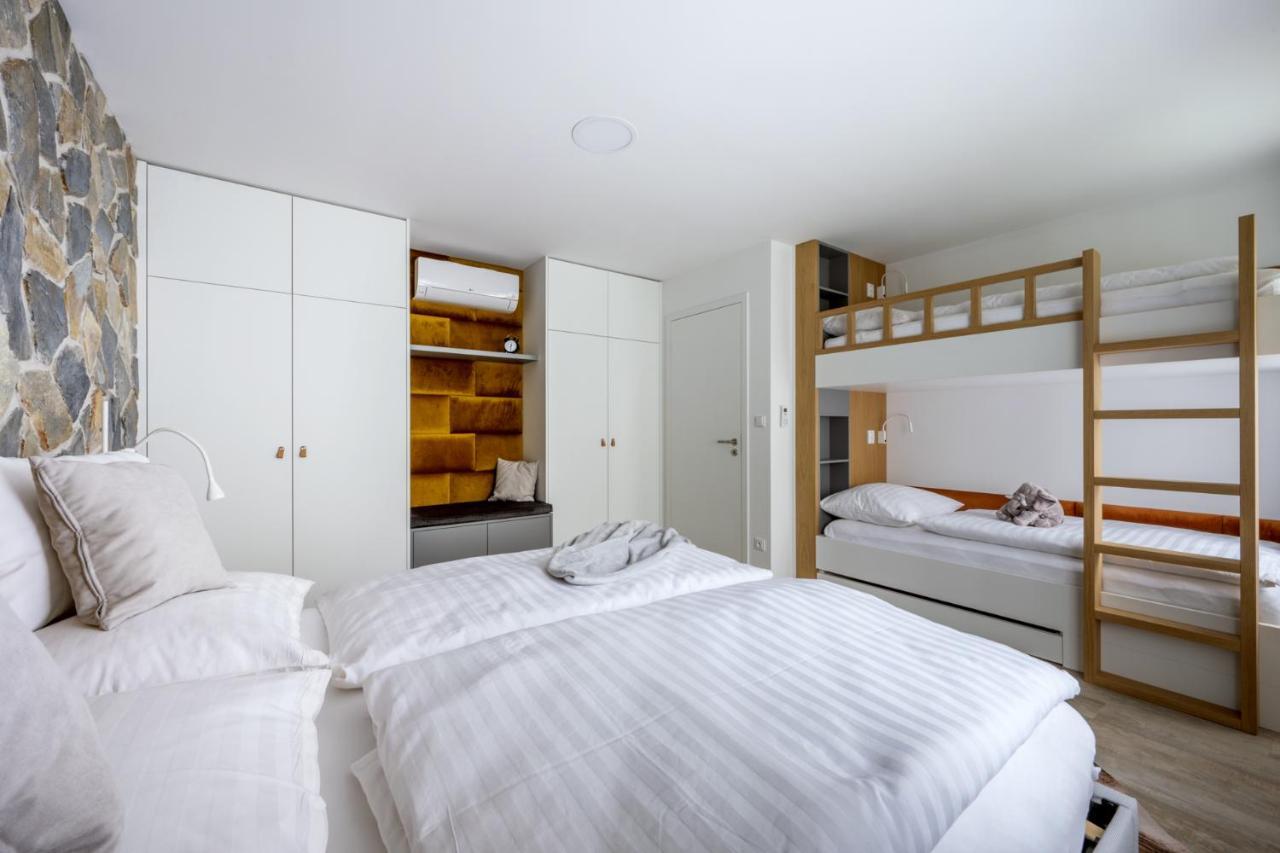 Apartmany U Lesa โดลนี โมราวา ภายนอก รูปภาพ